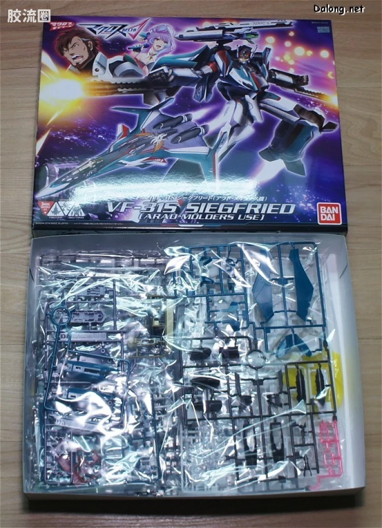 万代超时空要塞系列拼装模型 1比72 VF-31S 齐格弗里德(阿拉德机) - 图片
